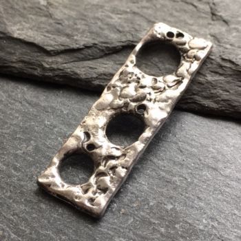 HAMMERED RECTANGLE PENDANT